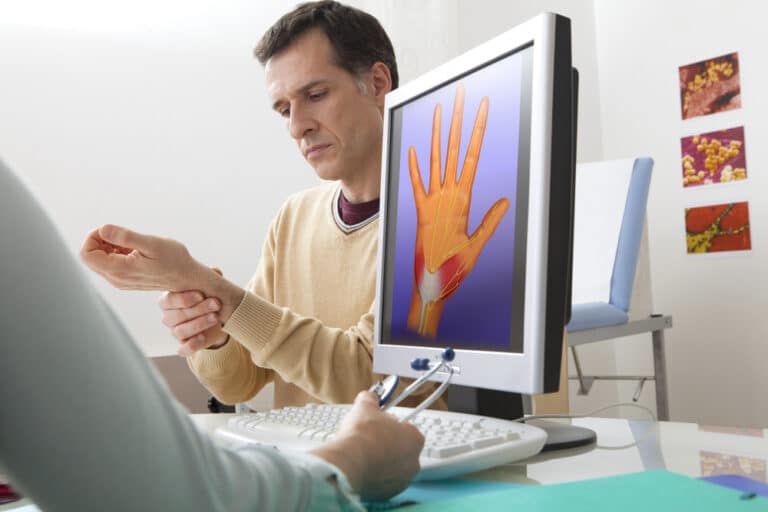 Carpal Tunnel Doctor in Queens, NY Bayside Physical Therapy